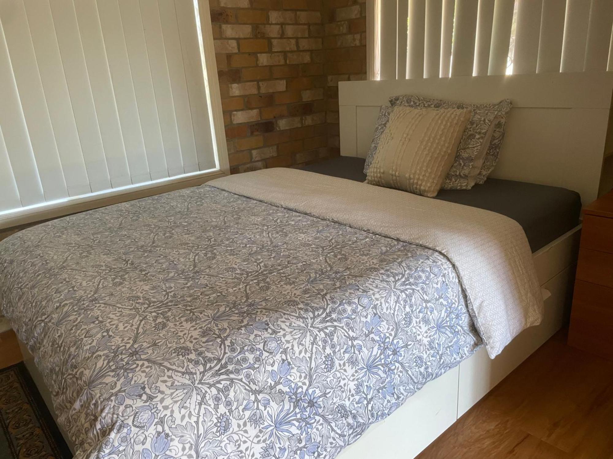 Spacious Studio Unit Rochedale South Luaran gambar