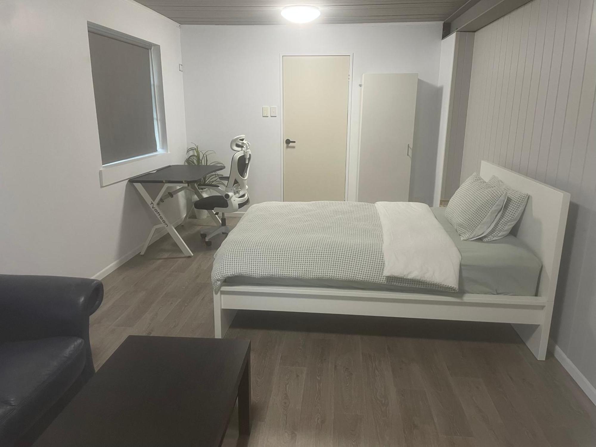 Spacious Studio Unit Rochedale South Luaran gambar